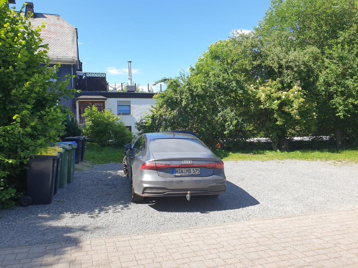 Neu Gemuetliche Ferienhaus Mit 3 Ferienwohnungen "Max " , " Leonore " Und "Beatrice" 할렌버그 외부 사진